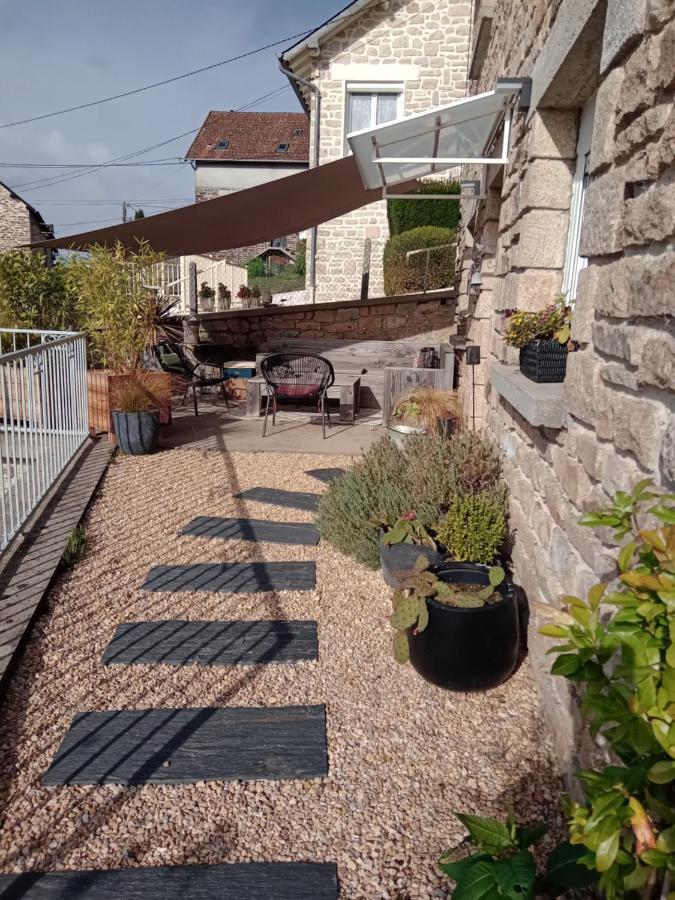 Le 28 Bed and Breakfast Uzerche Εξωτερικό φωτογραφία